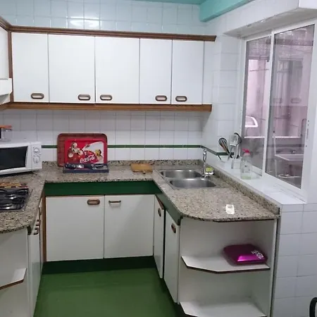 Se Alquila Piso Centrico En C/garaje Apartment *