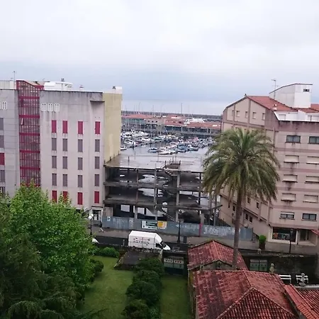 Apartment Se Alquila Piso Centrico En C/garaje Sanxenxo