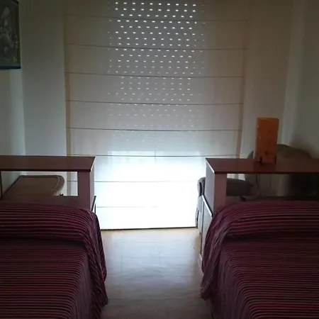 Apartment Se Alquila Piso Centrico En C/garaje *